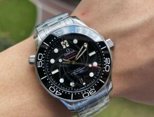 Omega Seamaster Diver Automatic Watch